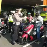 Selain Pakai Masker, Pakar Kesehatan Paru Imbau Jaga Kebugaran Hadapi Udara Berpolusi Selain Pakai Masker, Pakar Kesehatan Paru Imbau Jaga Kebugaran Hadapi Udara Berpolusi