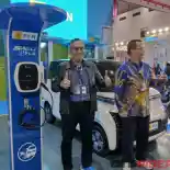 PLN Siap Menyediakan Fasilitas Tukar Baterai untuk Motor Listrik