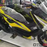 Berapa Harga Bundling Warna NMax Custom dan Helm Arai?
