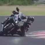 Yamaha R15 Generasi Terbaru Laris Manis di India Yamaha R15 Generasi Terbaru Laris Manis di India