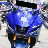 Tampilan Yamaha R15 Terbaru Terungkap di Showroom Motor India