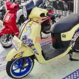 Yamaha Fazzio Bertema Skutik Astronot Nyentrik Ini Jadi Favorit di Modifest Bali 2025