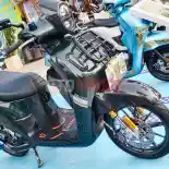 Ngeri! Yamaha Fazzio Ini Dirombak Lebih Mahal dari XMax Ngeri! Yamaha Fazzio Ini Dirombak Lebih Mahal dari XMax