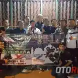 YRFI Bekasi Bagikan Takjil Ke Pemudik