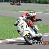 Galleri foto Galeri: Doping Semangat Grand Final Scooter Prix 2015