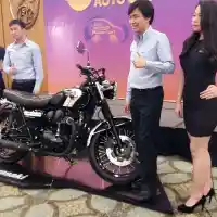 Galleri foto Galeri: Kawasaki W800, Asyik Bergaya Klasik 