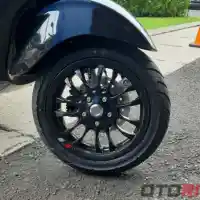 Galleri foto Inilah Perbedaan Vespa Sprint S dengan Varian Standarnya Galleri foto Inilah Perbedaan Vespa Sprint S dengan Varian Standarnya