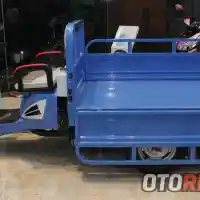 Galleri foto APPKTM New Mini Gajah, Motor Roda Tiga Bertampang Skuter Matik