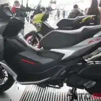 Galleri foto GALERI: Aprilia SR GT 200, Skutik Bergaya Petualang dari Italia