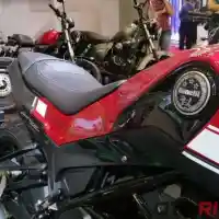 Galleri foto Spesifikasi dan Galeri Foto Benelli Leoncino 250