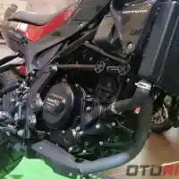 Galleri foto Spesifikasi dan Galeri Foto Benelli Leoncino 250