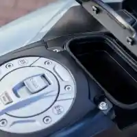 Galleri foto GALERI: BMW S1000XR, Sport Touring Bertenaga Liar