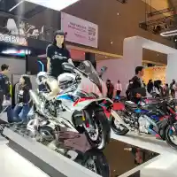 Galleri foto FOTO: BMW S1000RR 2025, Superbike Jalanan Dari Jagoan WSBK Galleri foto FOTO: BMW S1000RR 2025, Superbike Jalanan Dari Jagoan WSBK