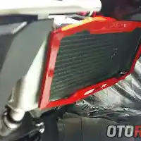 Galleri foto Lengkap Nih, Aksesori Resmi Honda CB150R SE