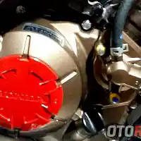 Galleri foto Lengkap Nih, Aksesori Resmi Honda CB150R SE