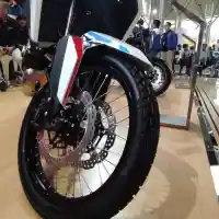Galleri foto FOTO: Honda CRF1100L Africa Twin Terbaru di GIIAS 2024