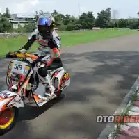 Galleri foto Galeri: Doping Semangat Grand Final Scooter Prix 2015