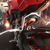 Galleri foto GALERI: Ducati Streetfighter V2, Moge Bergaya Naked Tenaga Beringas