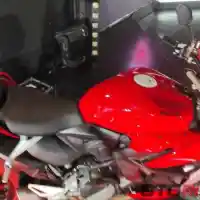 Galleri foto GALERI: Ducati Streetfighter V2, Moge Bergaya Naked Tenaga Beringas