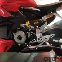Galleri foto GALERI: Ducati Streetfighter V2, Moge Bergaya Naked Tenaga Beringas
