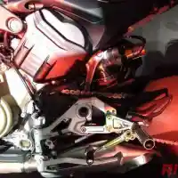 Galleri foto GALERI: Ducati Streetfighter V4 SP, Naked Bike Seharga Rp 1,93 Miliar