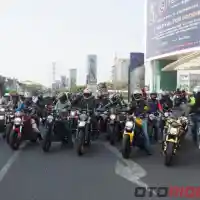 Galleri foto Riding Bareng Komunitas Ducati dan Mazda. Bagaimana Keseruannya?
