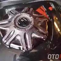 Galleri foto Modifikasi Harley Davidson Dyna Low Rider 2015, Pakai Roland Sands Biar Nyaman