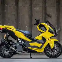 Galleri foto Inspirasi Modifikasi, Honda ADV150 Bergaya Bumblebee