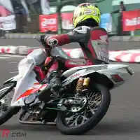 Galleri foto Modifikasi Honda Blade 125 FI, Juara Belum Sempurna
