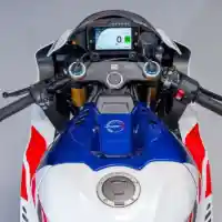 Galleri foto GALERI: Honda CBR1000RR-R Fireblade SP 30th Anniversary 2022