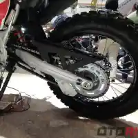 Galleri foto GALERI: Tampilan Sangar Honda CRF250L 2023 di IIMS 2023