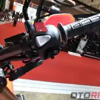 Galleri foto GALERI: Tampilan Sangar Honda CRF250L 2023 di IIMS 2023