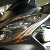 Galleri foto Elegant Touring Concept Untuk Honda PCX