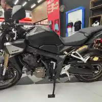 Galleri foto FOTO: Penyegaran Honda CB650R dengan Teknologi Honda E-Clutch