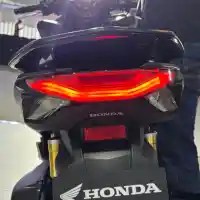 Galleri foto FOTO: New Honda PCX 160 Hadir dengan Fitur Modern