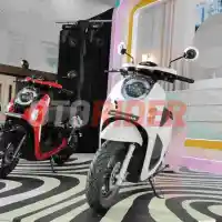 Galleri foto FOTO: New Honda Scoopy, Kombinasi Stylish dan Fashionable