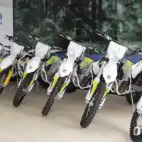 Galleri foto Meniru Gaya Eropa, KTM Dan Husqvarna Dijual Di Bawah Satu Atap