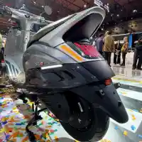 Galleri foto FOTO: Desain Futuristik Motor Listrik Indomobil eMotor QT di IIMS 2026