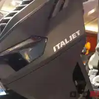 Galleri foto GALERI: Lebih Dekat Dengan Skuter Kekar Italjet Dragster 200