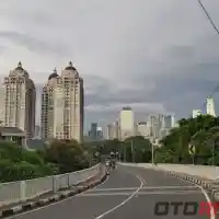 Galleri foto Lalu Lintas Jakarta Pada Idul Fitri 2020, Lengang Sekali!