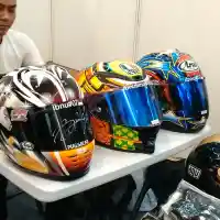 Galleri foto Galeri Foto: Jakarta Helmet Exhibition 2017 Sukses Disesaki Pemburu Helm Berkualitas