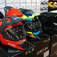 Galleri foto Galeri Foto: Jakarta Helmet Exhibition 2017 Sukses Disesaki Pemburu Helm Berkualitas