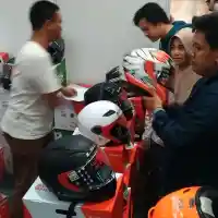 Galleri foto Galeri Foto: Jakarta Helmet Exhibition 2017 Sukses Disesaki Pemburu Helm Berkualitas
