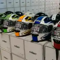 Galleri foto Galeri Foto: Jakarta Helmet Exhibition 2017 Sukses Disesaki Pemburu Helm Berkualitas