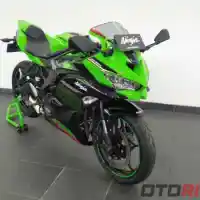 Galleri foto GALERI: Lebih Dekat dengan Kawasaki Ninja ZX-25R 2021