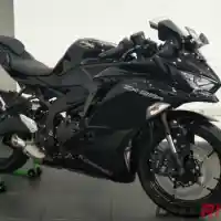 Galleri foto GALERI: Lebih Dekat dengan Kawasaki Ninja ZX-25R 2021