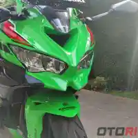 Galleri foto GALERI: Kawasaki Ninja ZX-4RR, Beda Tipis Dari ZX-25RR