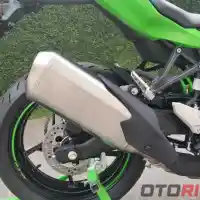 Galleri foto GALERI: Kawasaki Ninja ZX-4RR, Beda Tipis Dari ZX-25RR