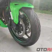 Galleri foto GALERI: Kawasaki Ninja ZX-4RR, Beda Tipis Dari ZX-25RR