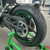 Galleri foto GALERI: Kawasaki Ninja ZX-4RR, Beda Tipis Dari ZX-25RR